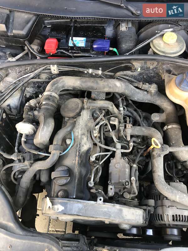 Седан Volkswagen Passat 1998 в Хмельницком