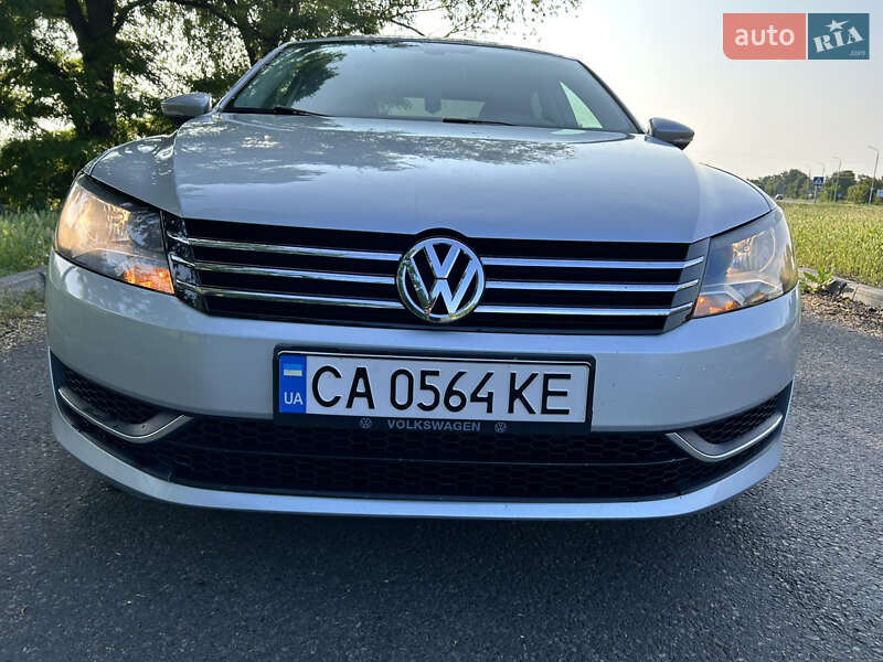Седан Volkswagen Passat 2012 в Черкассах