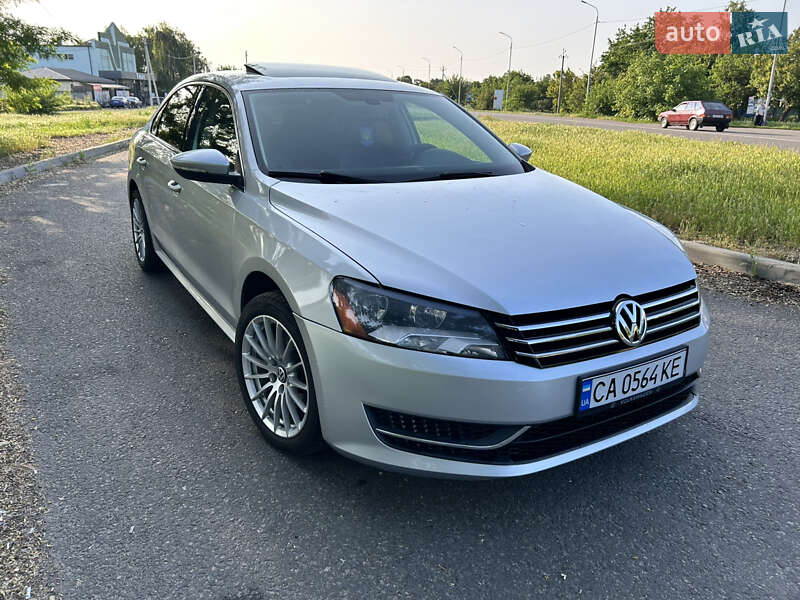 Седан Volkswagen Passat 2012 в Черкассах