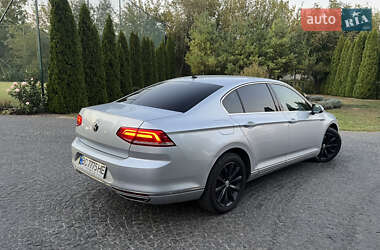 Седан Volkswagen Passat 2015 в Львове