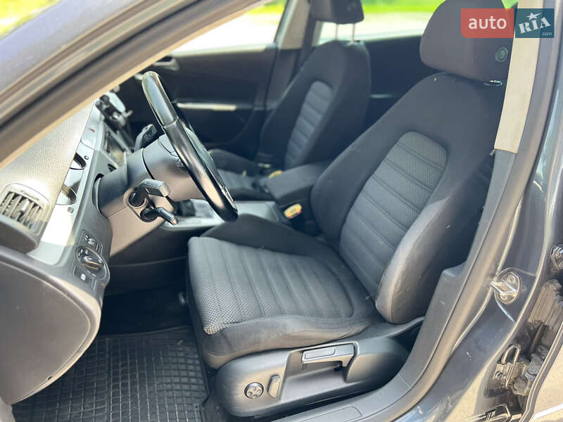 Универсал Volkswagen Passat 2009 в Самборе