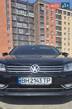Седан Volkswagen Passat 2015 в Одессе