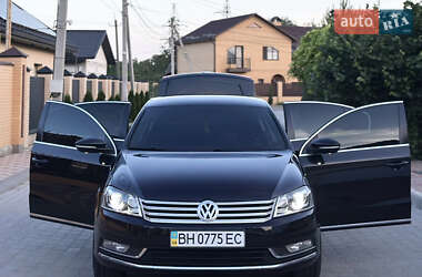 Седан Volkswagen Passat 2012 в 