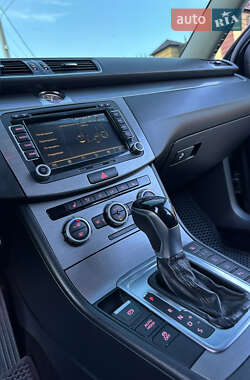 Седан Volkswagen Passat 2012 в 