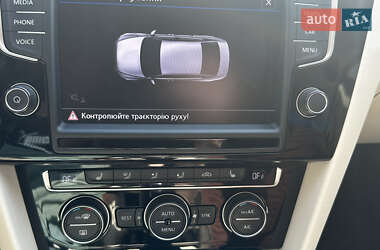 Седан Volkswagen Passat 2017 в 