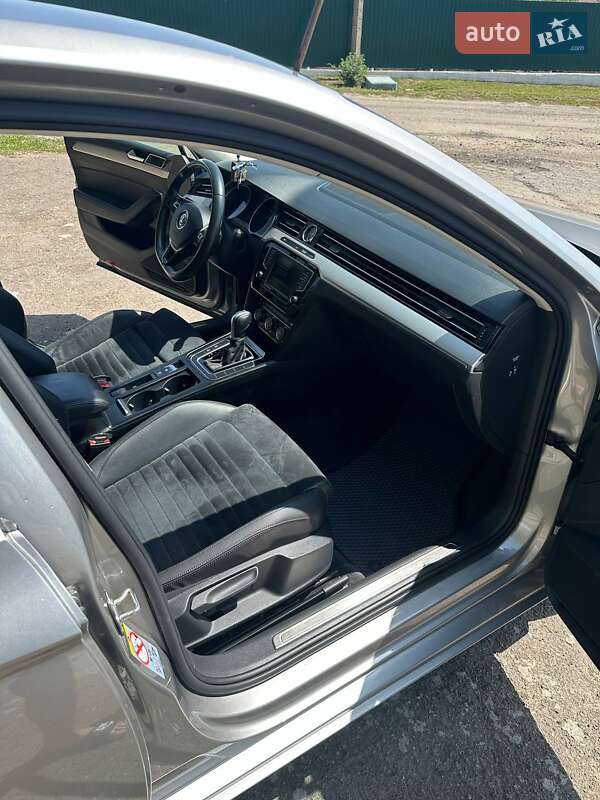 Седан Volkswagen Passat 2017 в Кривом Озере фото 13 Седан Volkswagen Passat 2017 в Кривом Озере