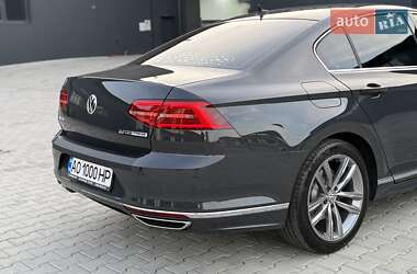 Седан Volkswagen Passat 2015 в 
