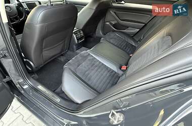 Седан Volkswagen Passat 2015 в 