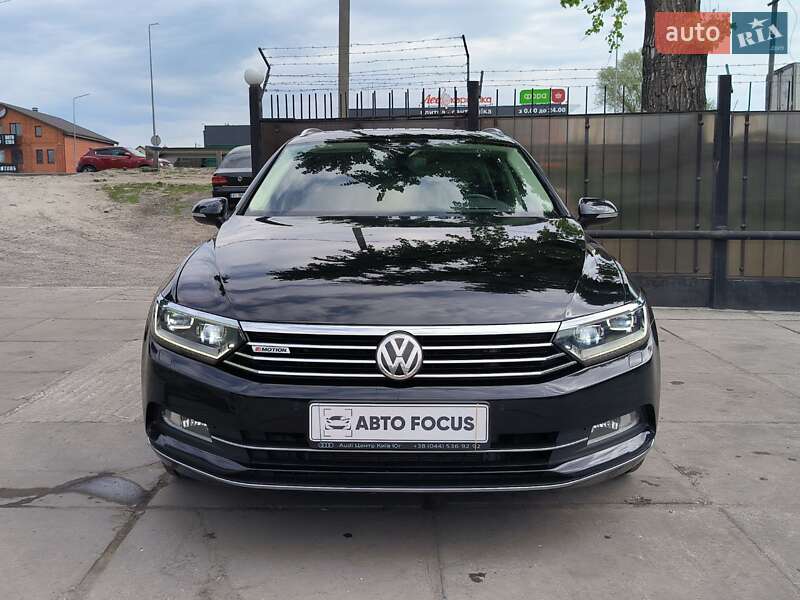 Универсал Volkswagen Passat 2015 в Киеве
