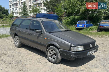Универсал Volkswagen Passat 1989 в Ровно