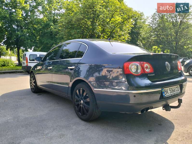 Седан Volkswagen Passat 2008 в Рівному