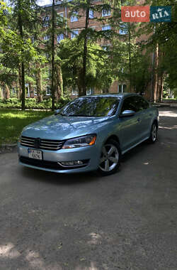 Седан Volkswagen Passat 2012 в Львові