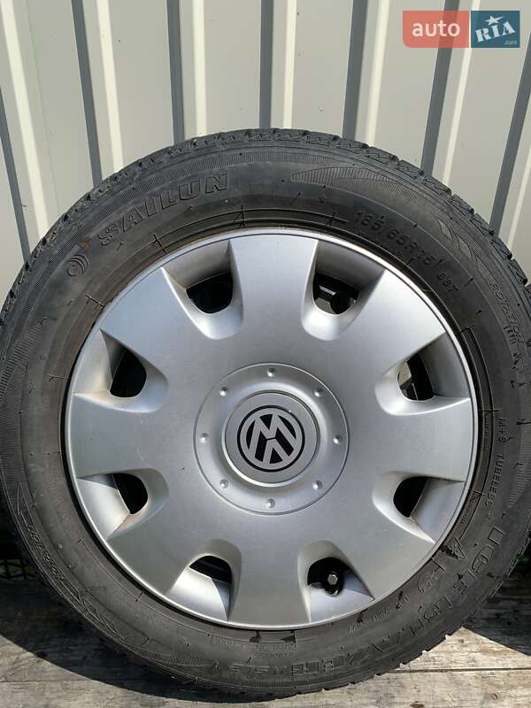 Универсал Volkswagen Passat 2001 в Сарнах