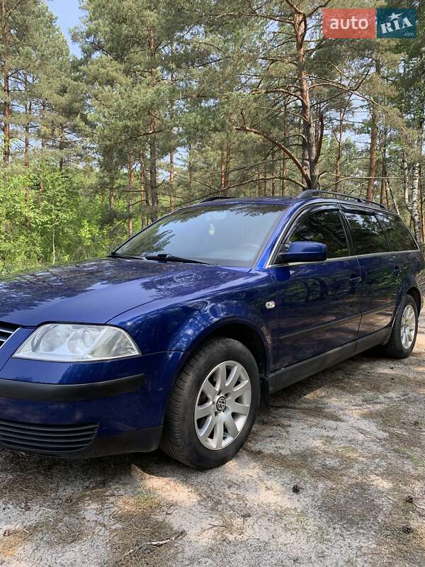 Универсал Volkswagen Passat 2001 в Сарнах