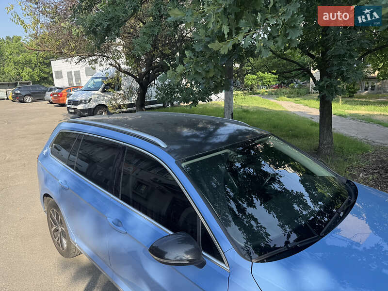 Універсал Volkswagen Passat 2015 в Києві