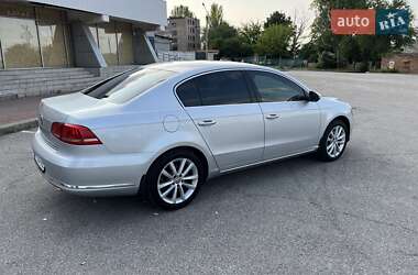 Седан Volkswagen Passat 2013 в 