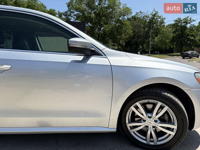 Седан Volkswagen Passat 2014 в Одессе