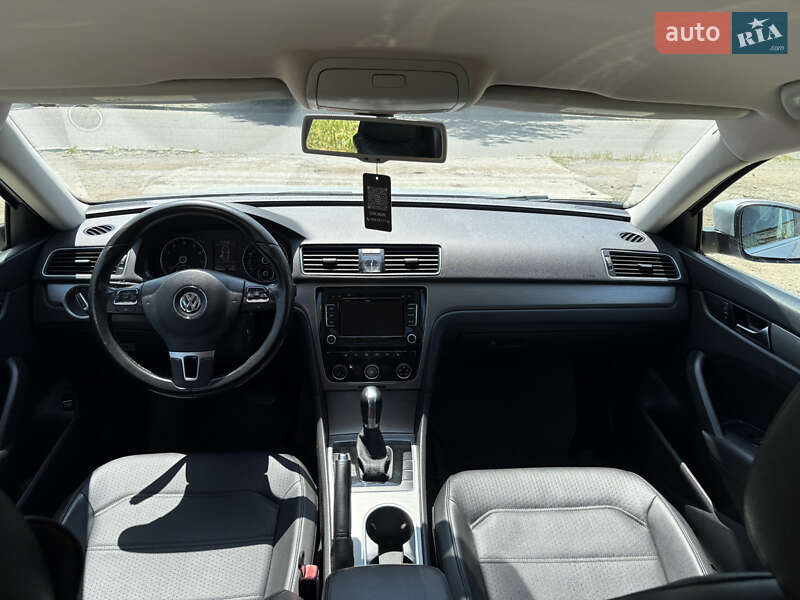 Седан Volkswagen Passat 2014 в Одессе