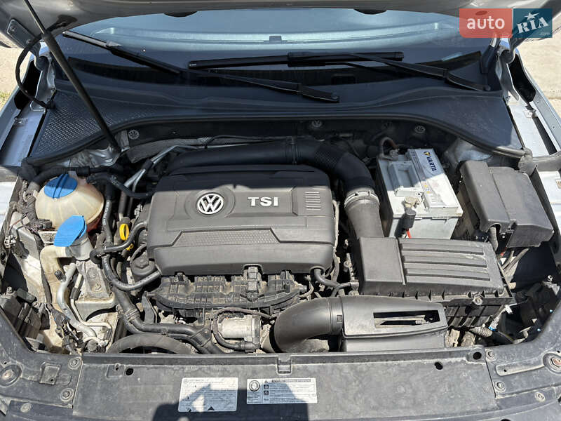 Седан Volkswagen Passat 2014 в Одессе