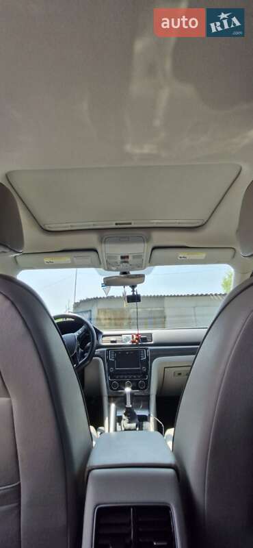 Седан Volkswagen Passat 2016 в Киеве