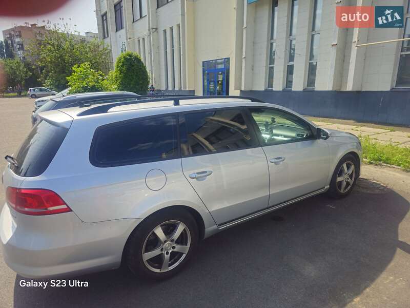 Універсал Volkswagen Passat 2013 в Києві