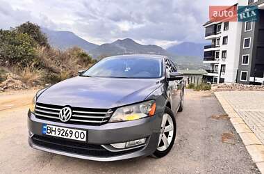 Седан Volkswagen Passat 2015 в Одессе