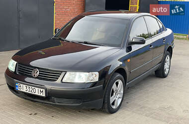 Седан Volkswagen Passat 1998 в Полтаві