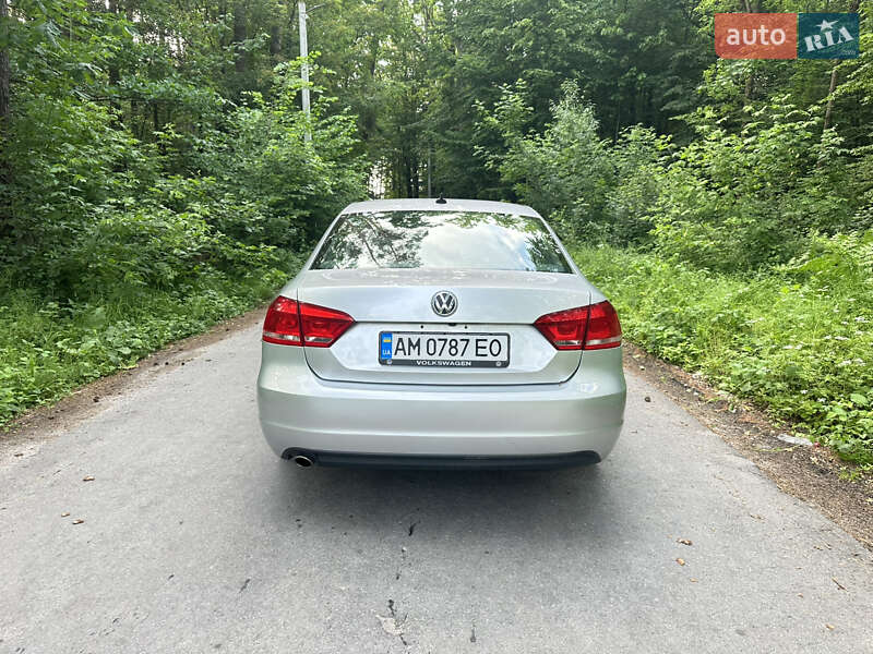 Седан Volkswagen Passat 2014 в Житомире