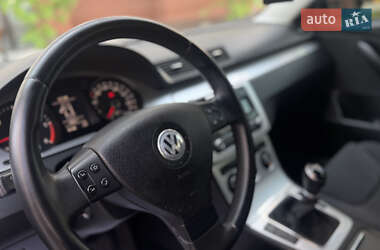 Седан Volkswagen Passat 2009 в 