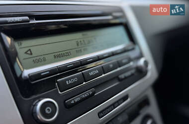 Седан Volkswagen Passat 2009 в 