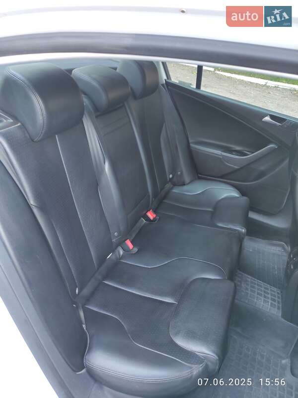 Седан Volkswagen Passat 2008 в Тернополе
