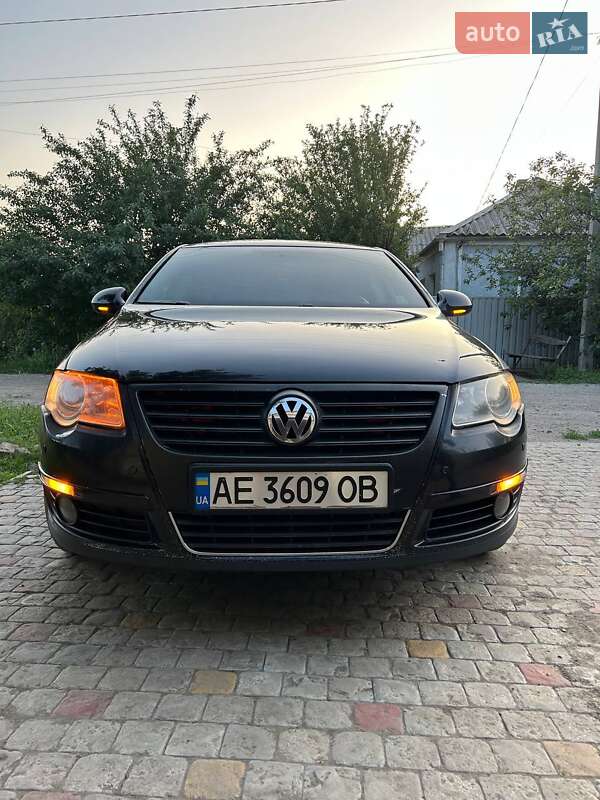 Седан Volkswagen Passat 2007 в Синельниково
