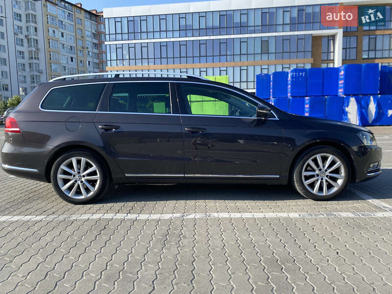 Универсал Volkswagen Passat 2011 в Ивано-Франковске фото 4 Универсал Volkswagen Passat 2011 в Ивано-Франковске