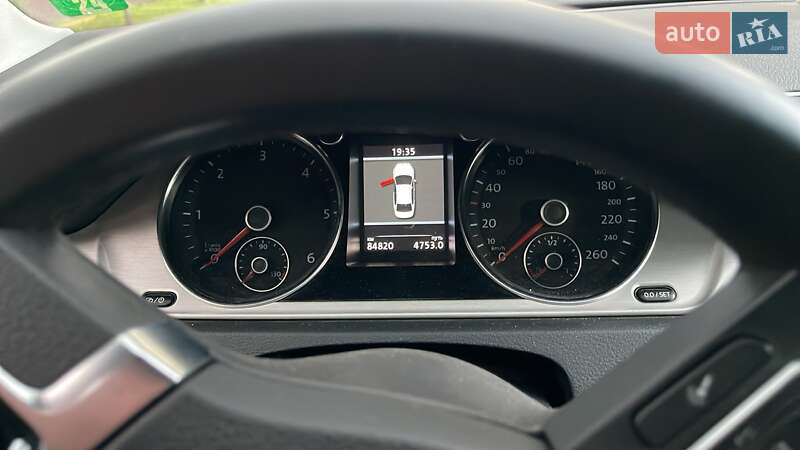 Седан Volkswagen Passat 2013 в Киеве