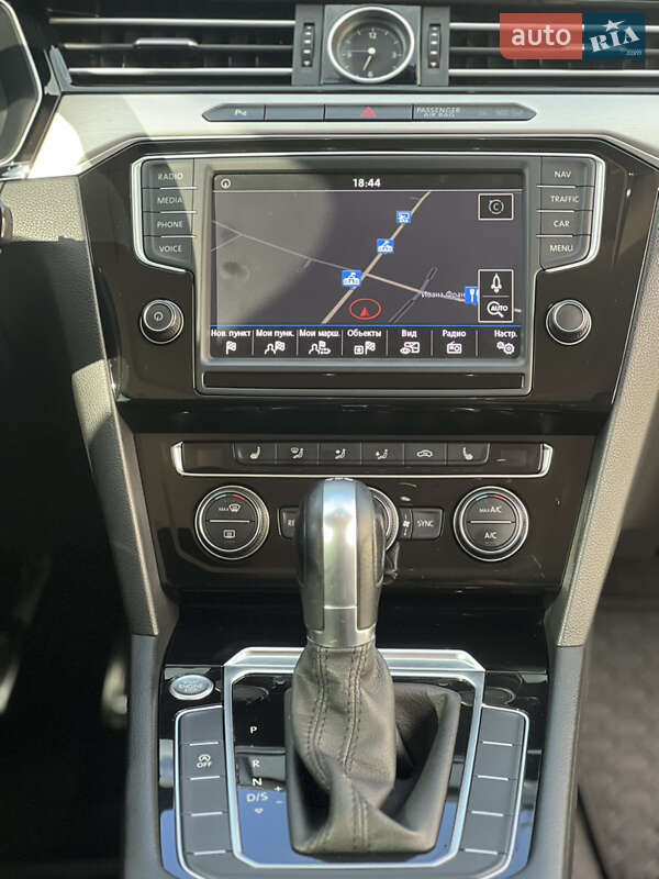 Универсал Volkswagen Passat 2016 в Ужгороде