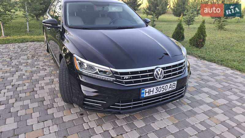 Седан Volkswagen Passat 2016 в Беляевке
