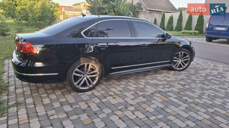 Седан Volkswagen Passat 2016 в Беляевке