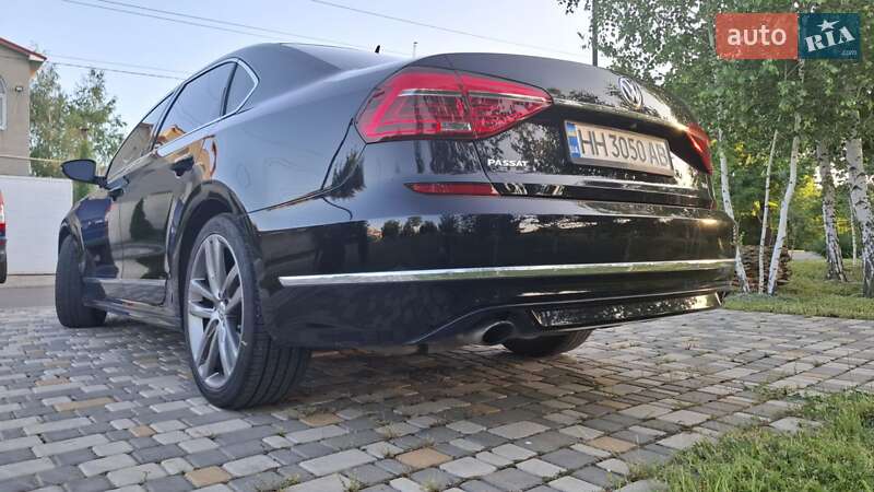 Седан Volkswagen Passat 2016 в Беляевке
