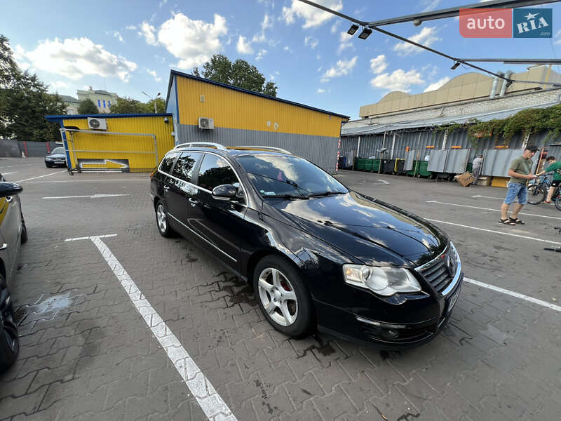 Универсал Volkswagen Passat 2006 в Житомире