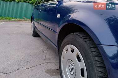 Універсал Volkswagen Passat 2002 в 