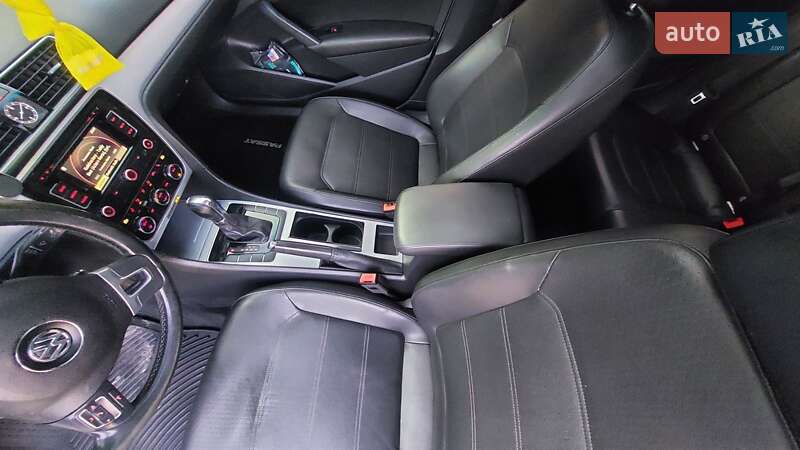 Седан Volkswagen Passat 2011 в Кременчуге