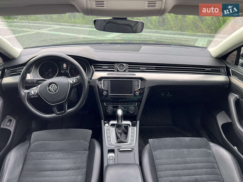 Универсал Volkswagen Passat 2016 в Хусте