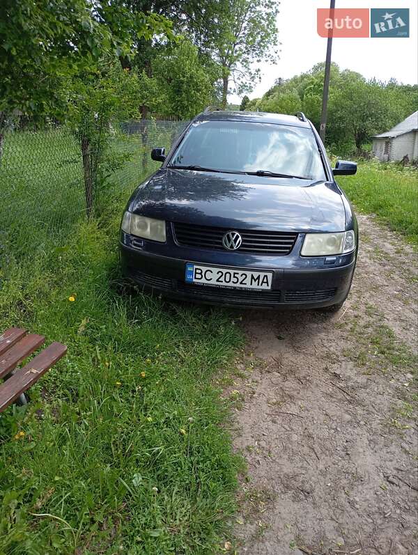 Універсал Volkswagen Passat 1998 в Буську