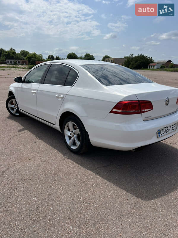 Седан Volkswagen Passat 2012 в Прилуках