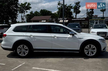 Универсал Volkswagen Passat 2018 в 