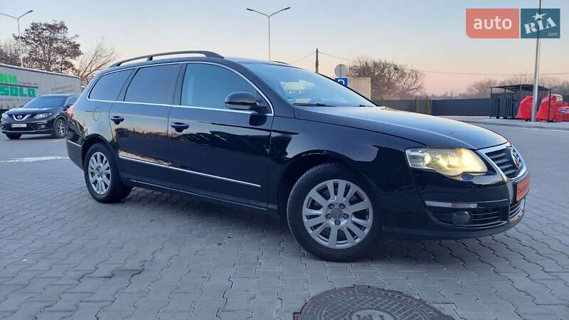 Универсал Volkswagen Passat 2010 в Одессе