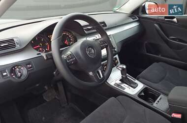Универсал Volkswagen Passat 2010 в 