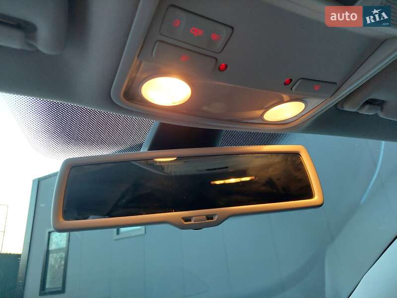 Универсал Volkswagen Passat 2010 в Одессе