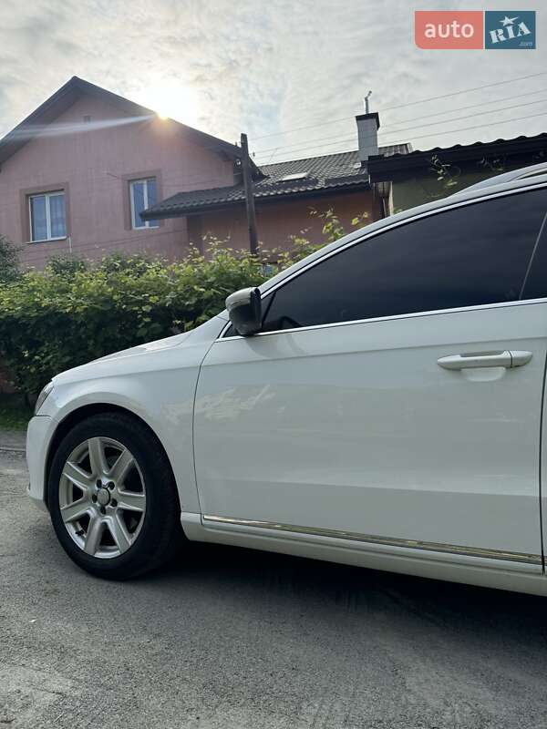 Универсал Volkswagen Passat 2012 в Львове