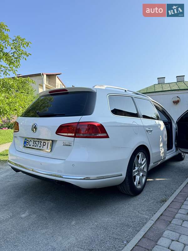 Универсал Volkswagen Passat 2012 в Львове